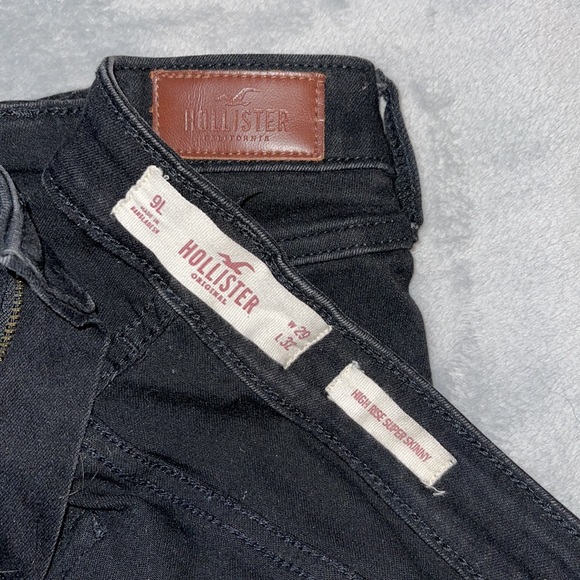 HOLLISTER JEANS - Picture 2 of 2